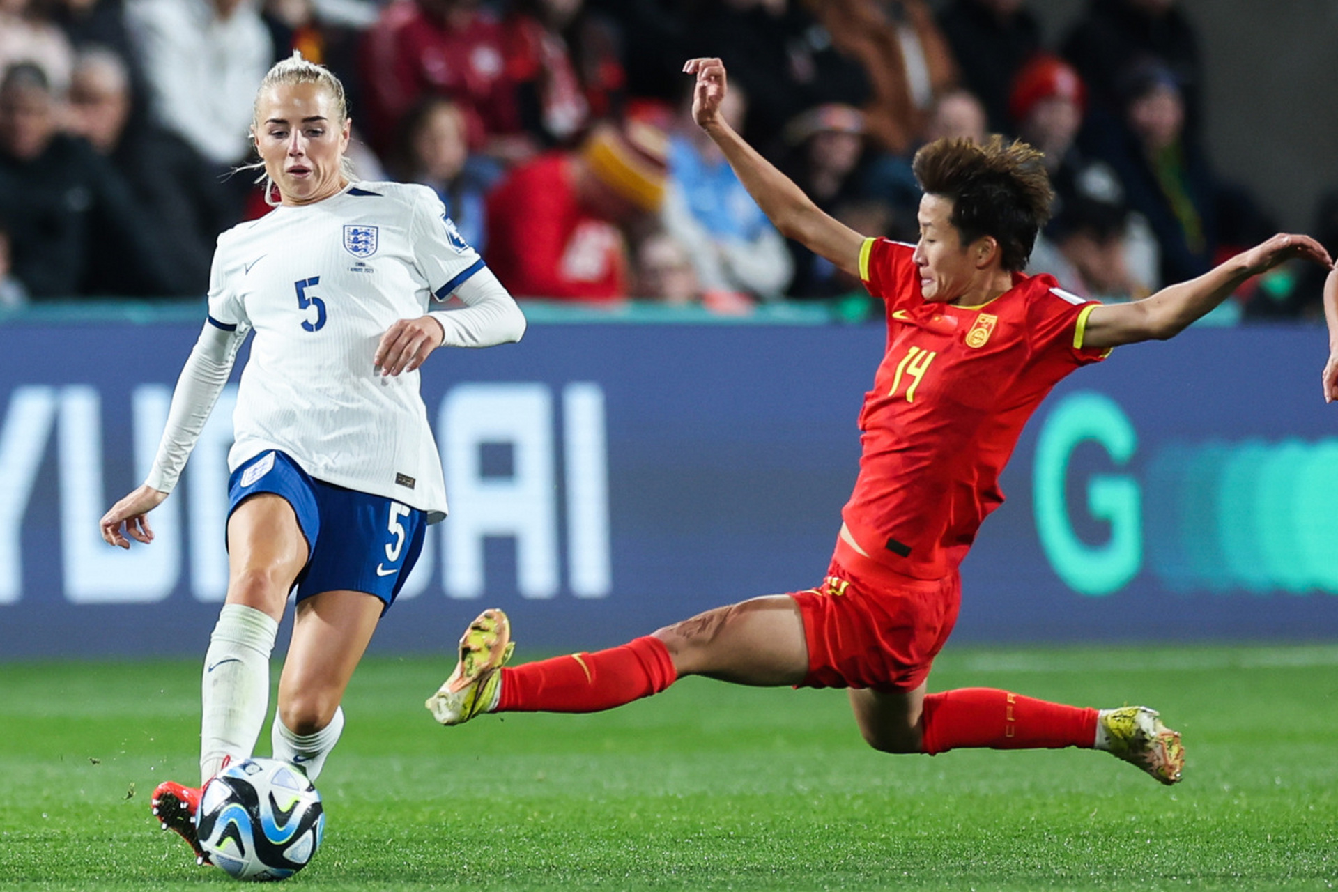 开云下载-英格兰队鏖战葡萄牙队，梁靖崑关键制胜